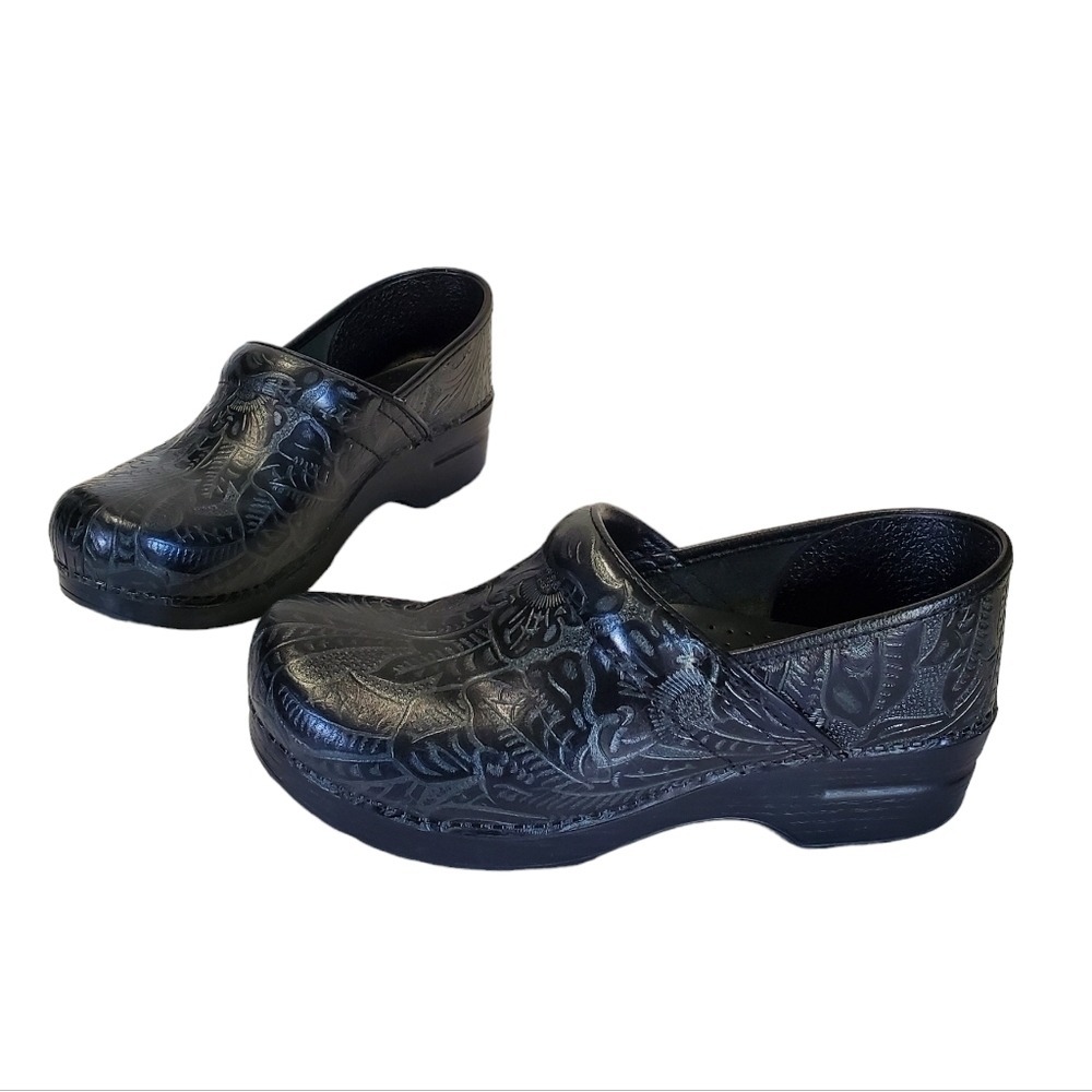 Dansko Professional Black Tooled Leather Printed Work Clogs Women's Size 40